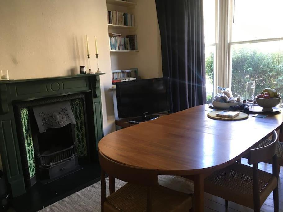 Stylish Two Large Double Bedroom House In Central Harrogate With On Street Parking 외부 사진